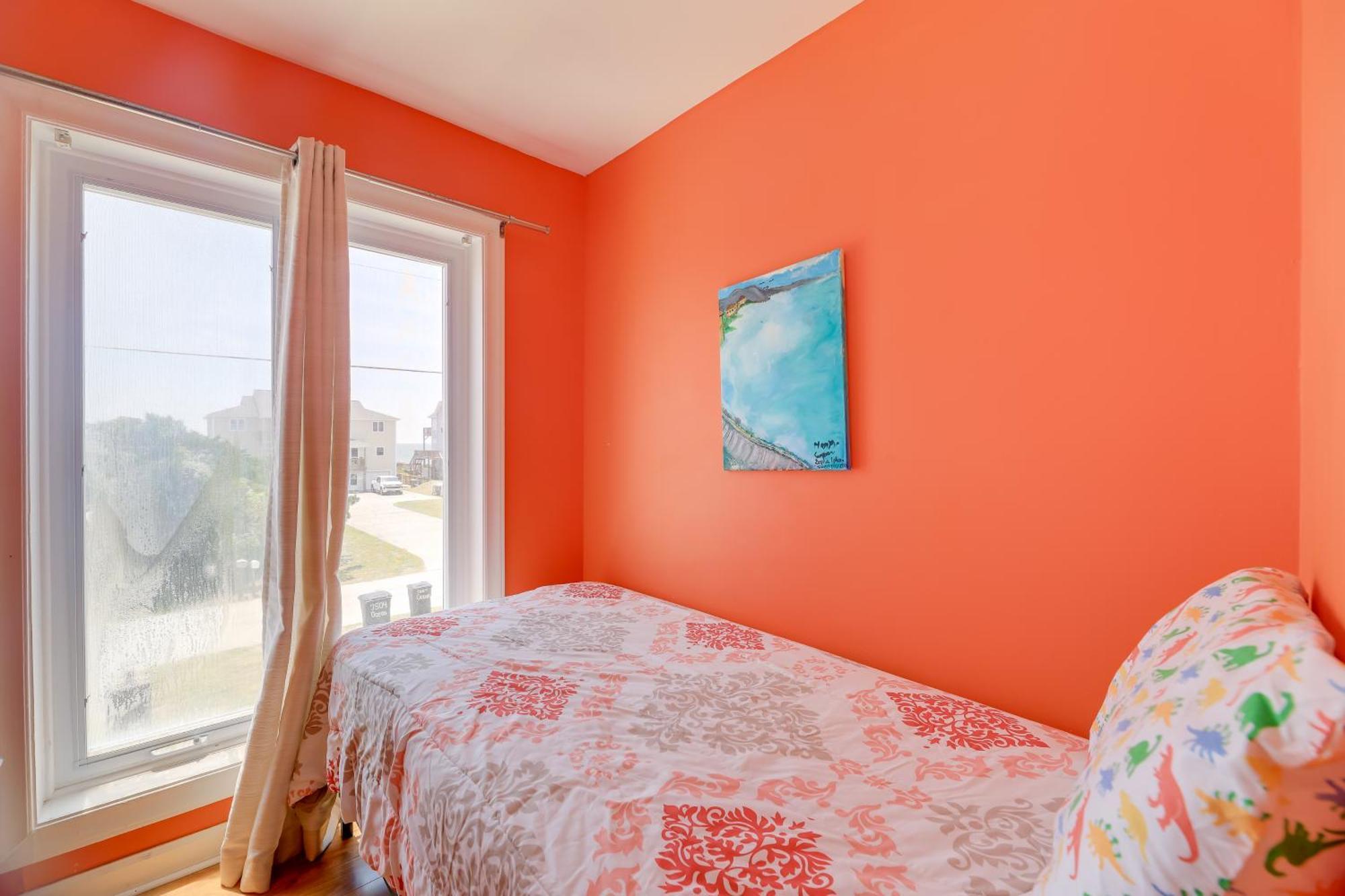 West Of The Moon Ocean Apt With Beach Access! Emerald Isle Luaran gambar