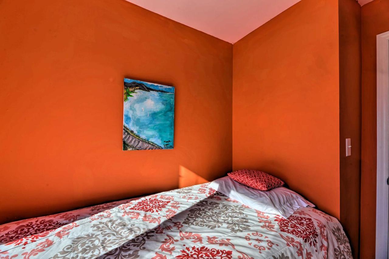 West Of The Moon Ocean Apt With Beach Access! Emerald Isle Luaran gambar